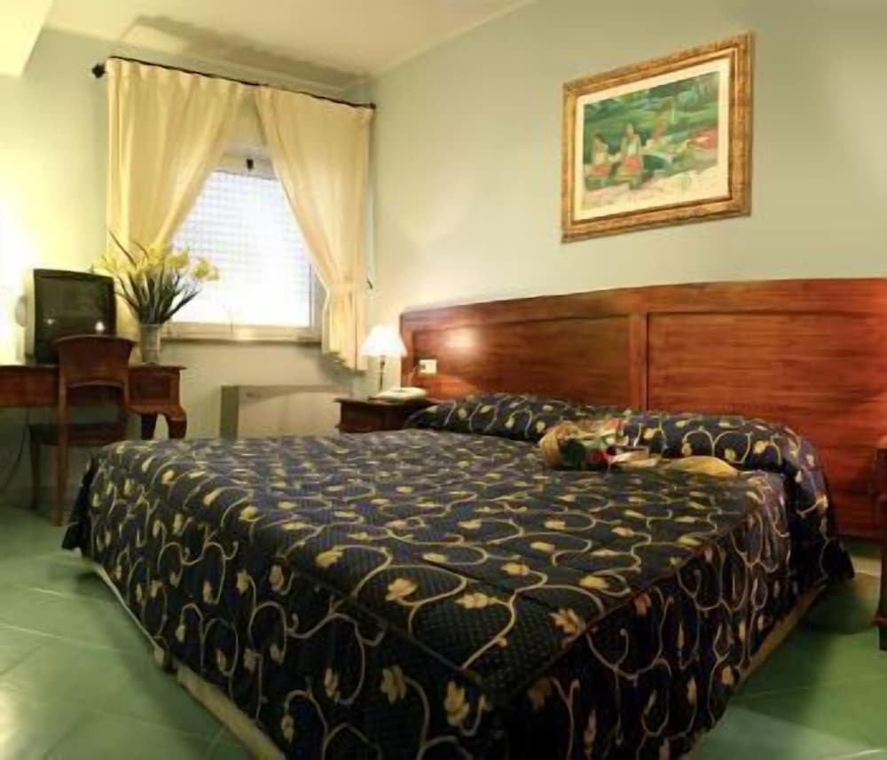 Фото Hotel Marini