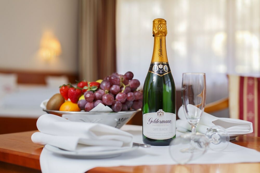 Фото Invite Hotel Löwen Freiburg