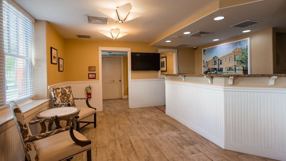 Фото Best Western Plus Plaza Hotel