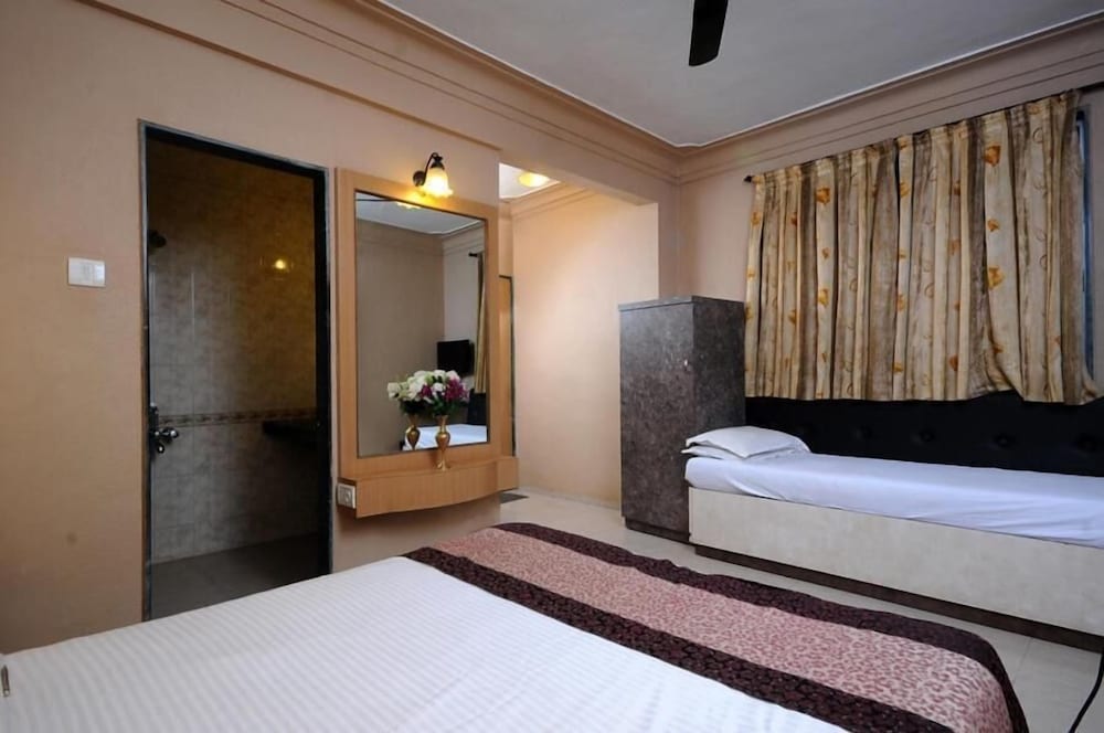 Фото Hotel Vyankatesh