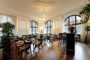 Гостиница National Bern