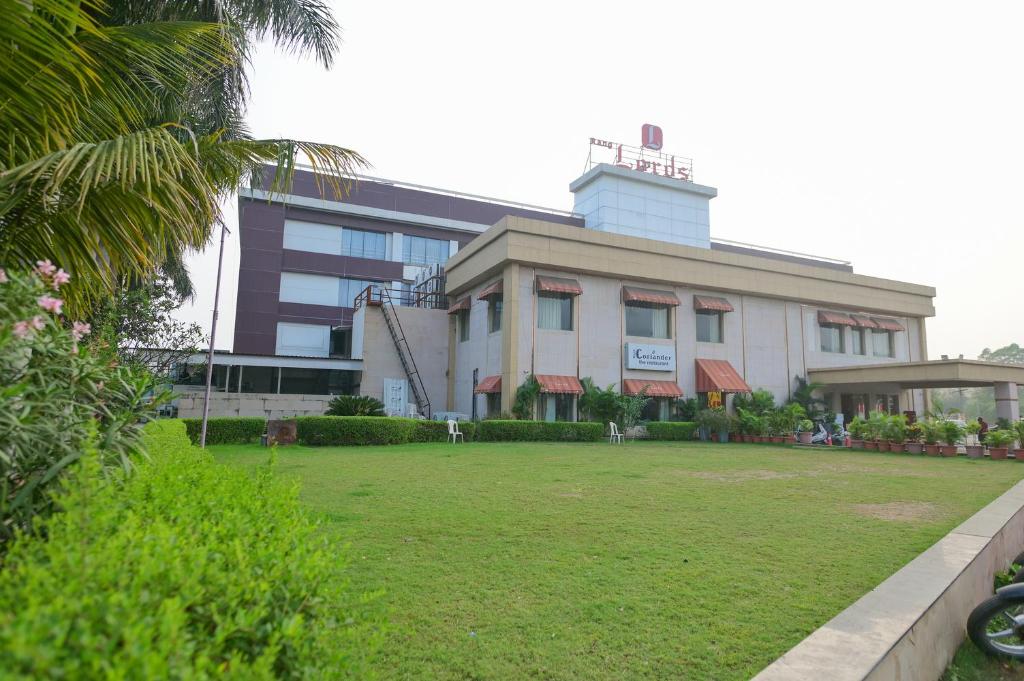 Фото Rang Lords Inn Bharuch