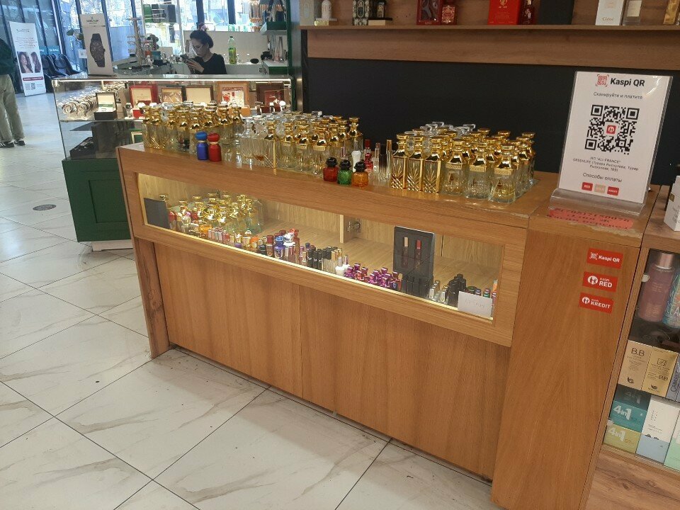 Perfume and cosmetics shop Perfume Store, Almaty, photo