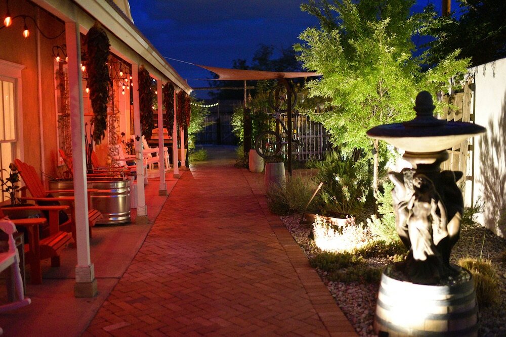 Фото Painted Lady Bed & Brew