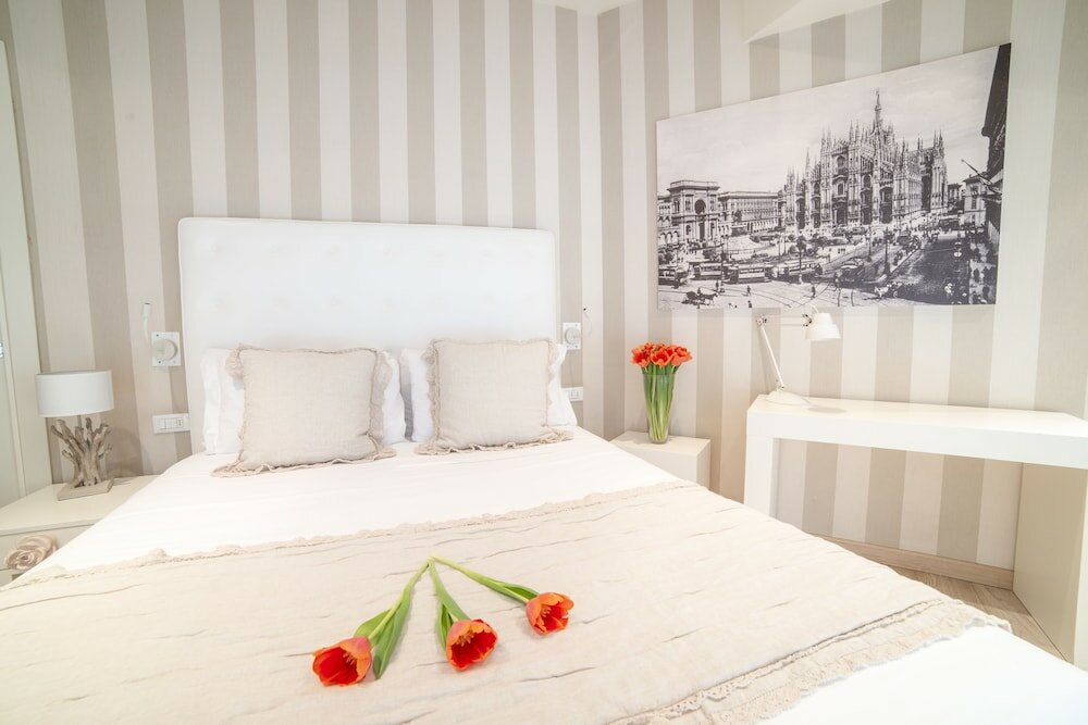 Фото Rooms Milano Duomo