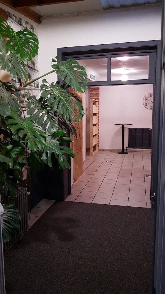 Фото Hôtel Au Spatial