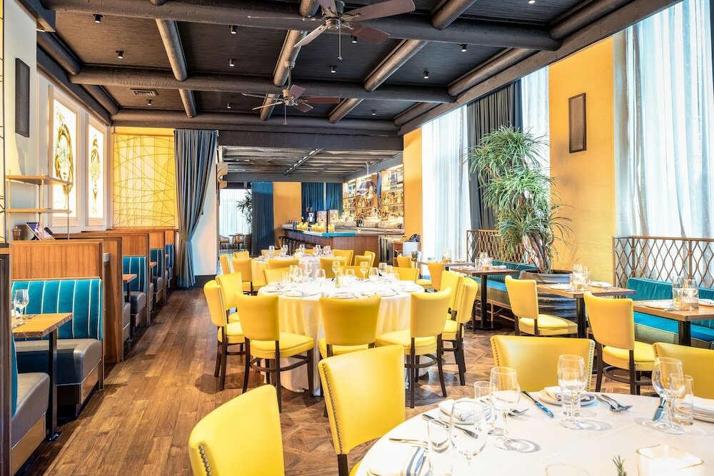 Фото Pod Times Square