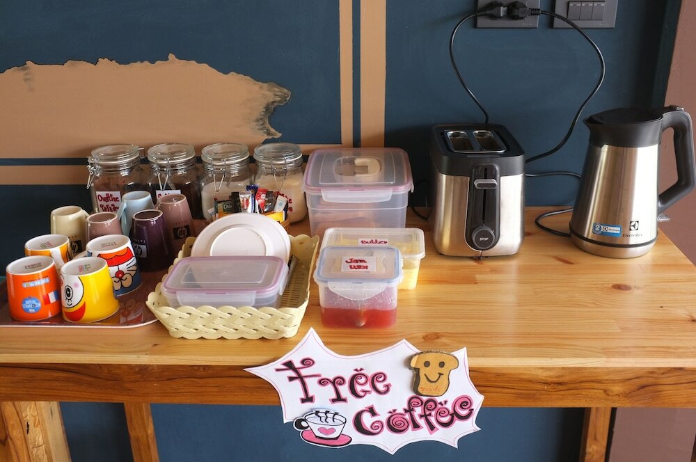 Фото Warm Well Hostel Kanchanaburi