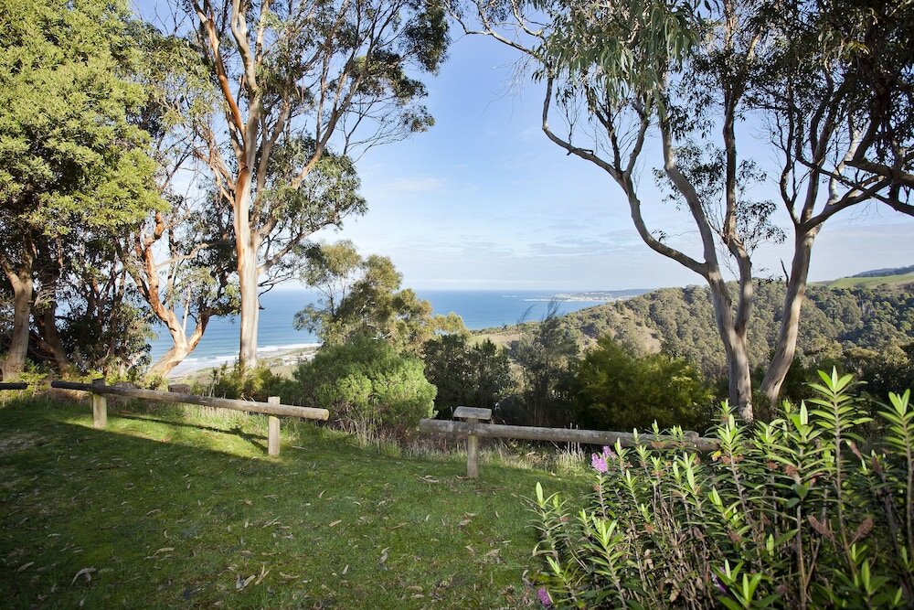 Фото Beacon Point Ocean View Villas