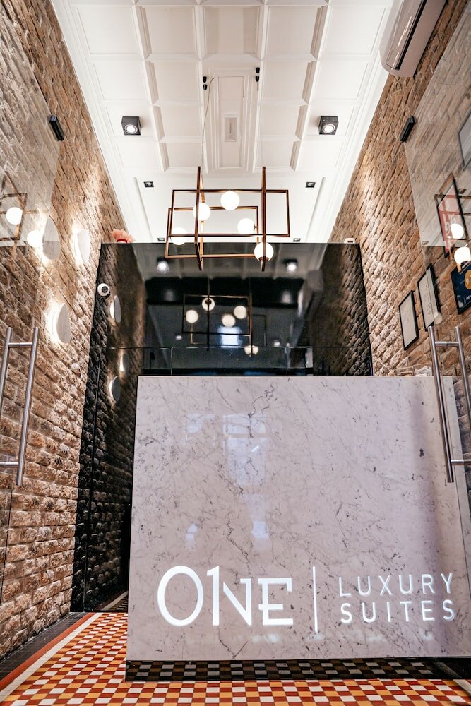Фото One Luxury Suites
