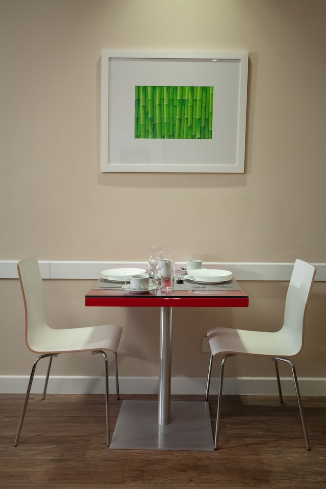 Фото Paseo La Galería Hotel & Suites