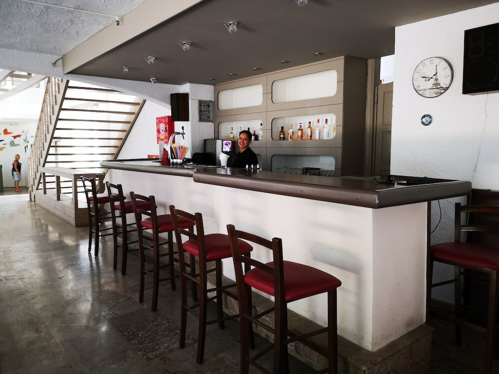 Фото Apollon Hotel