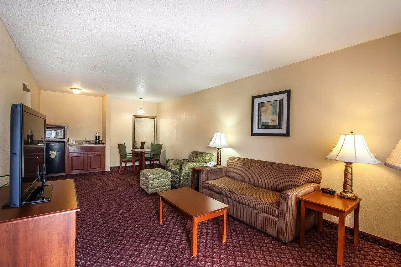 Фото Quality Inn & Suites Covington