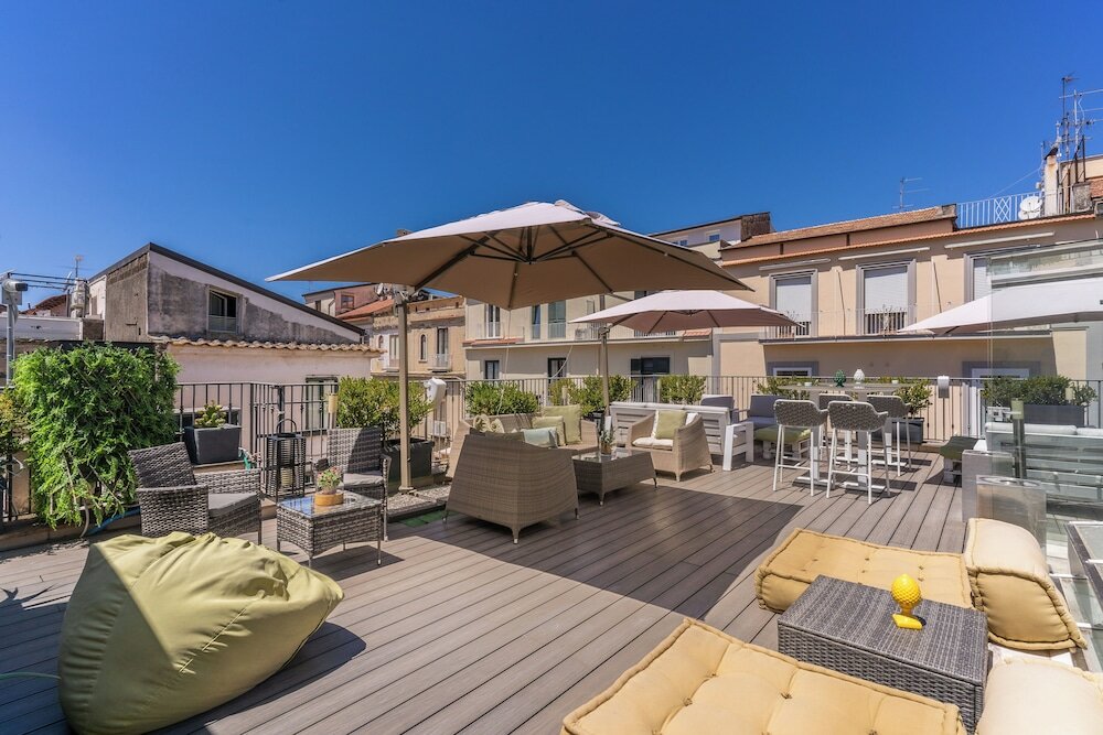 Фото Hotel Sorrento City