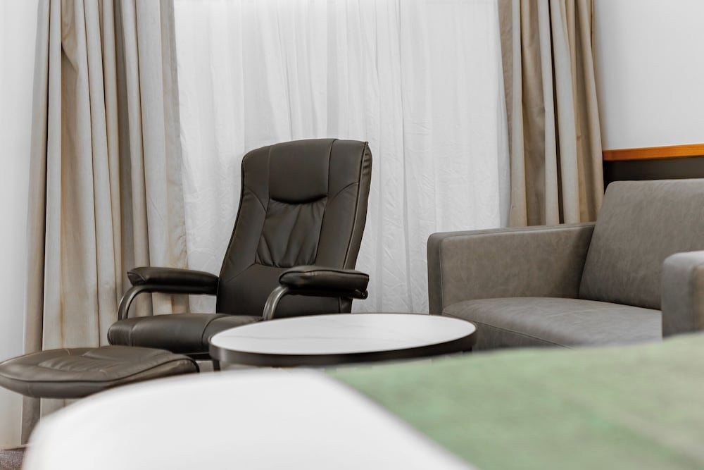 Фото Emerald Maraboon Motor Inn