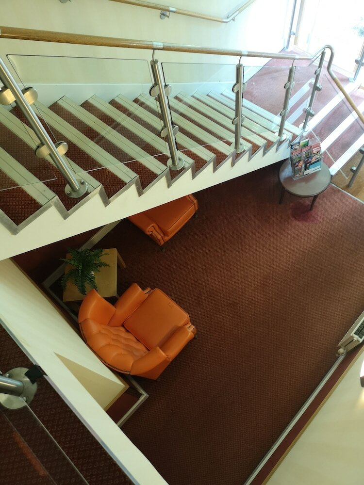 Фото Tudor Lodge Hotel