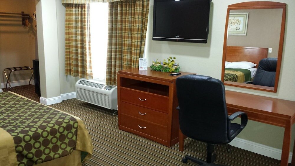 Фото Regency Inn & Suites
