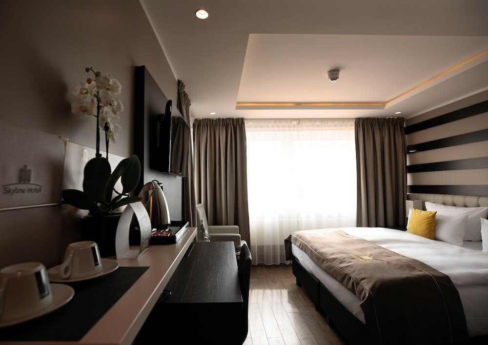 Фото Skyline Hotel