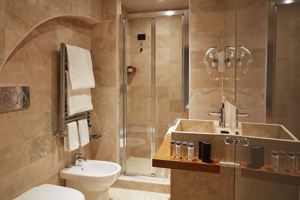 Фото The Code Hotel