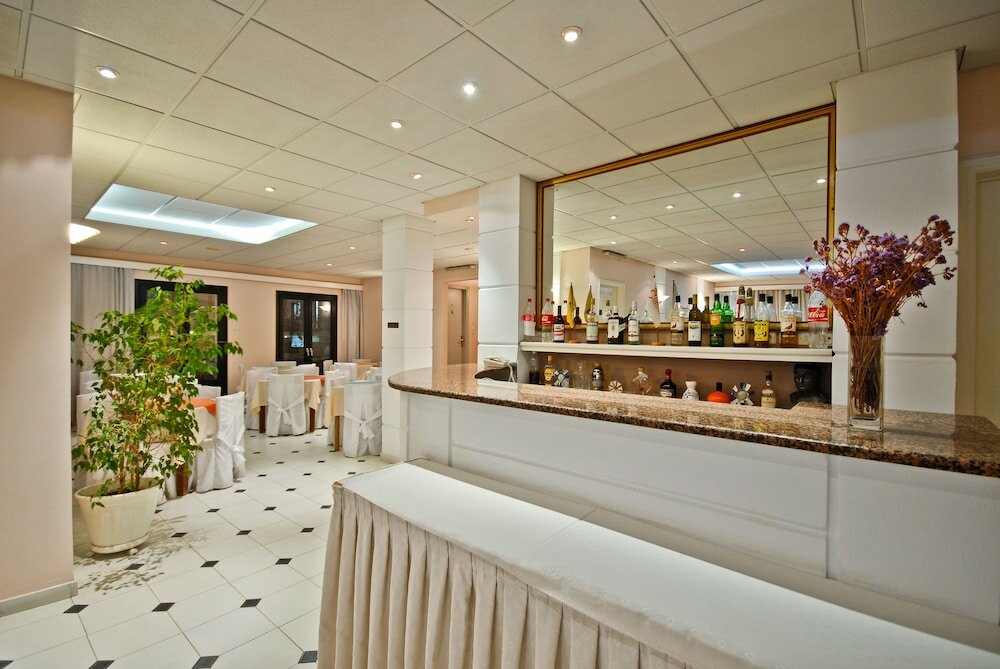 Фото Coronis Hotel