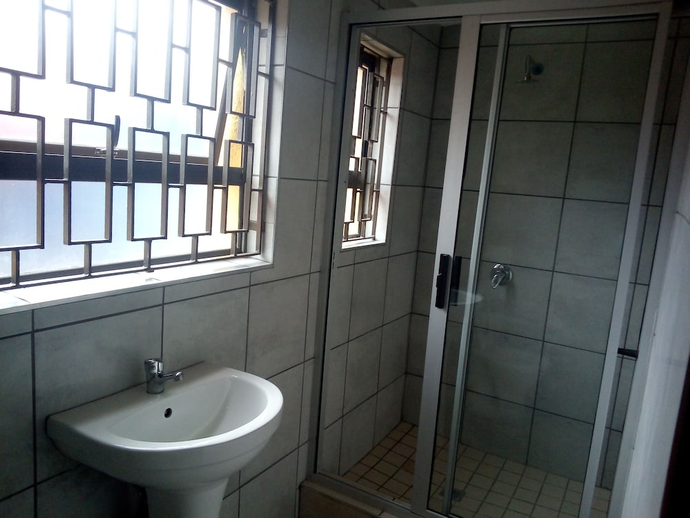 Фото Grace and Gift Guesthouse