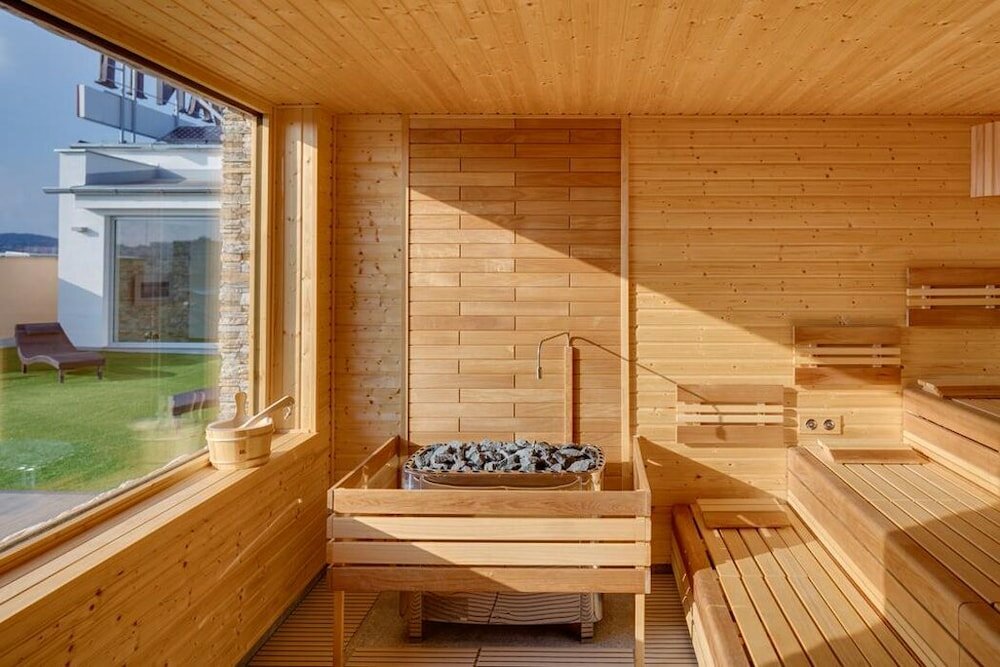 Фото Avanti Hotel Brno