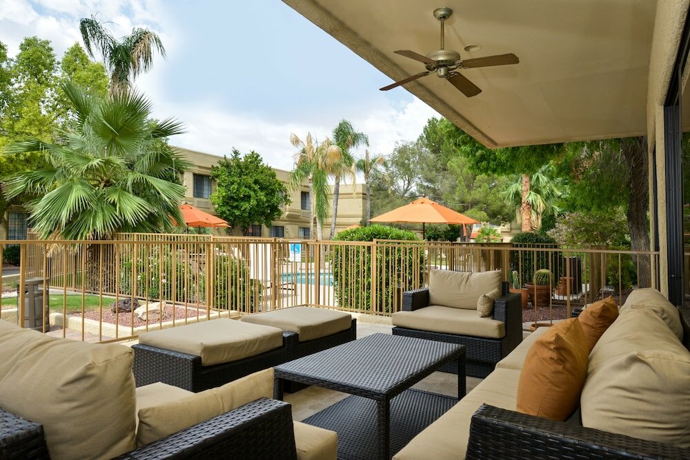 Фото Best Western Tucson Int'l Airport Hotel & Suites