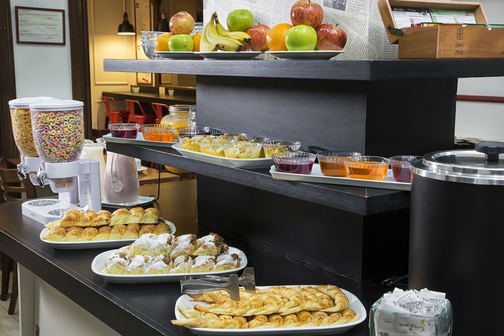 Фото Waldorf Hotel