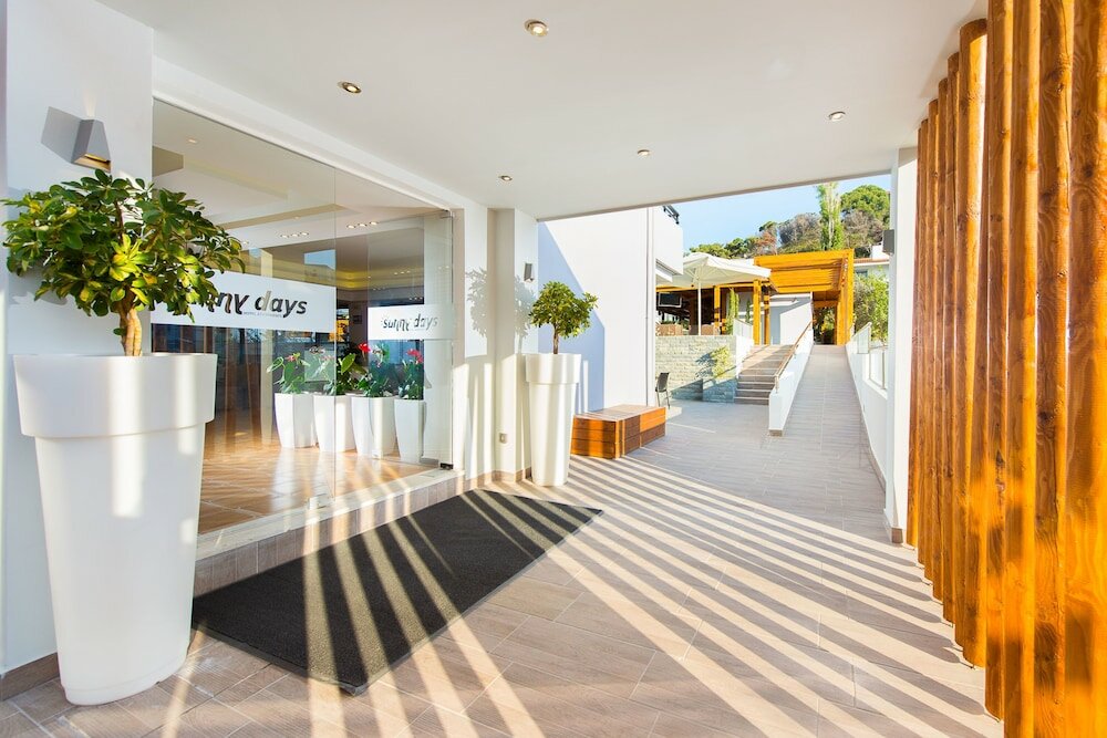 Фото Sunny Days Hotel