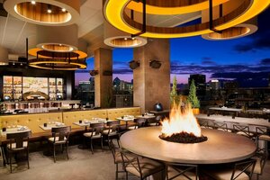 Гостиница Courtyard by Marriott San Diego Gaslamp/Convention Center