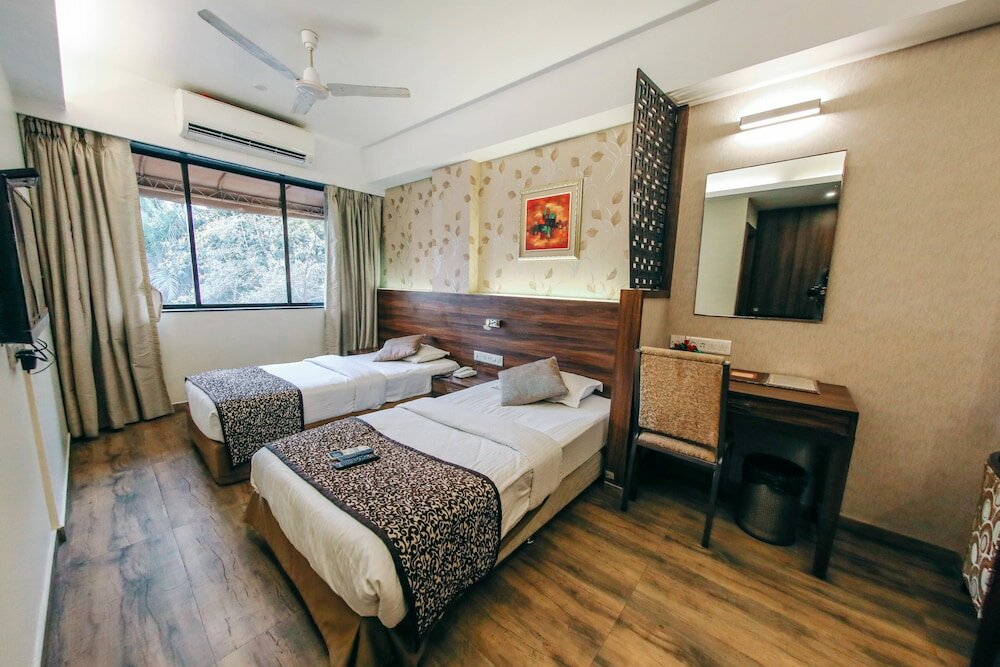 Фото Hotel Maharana Inn Chembur
