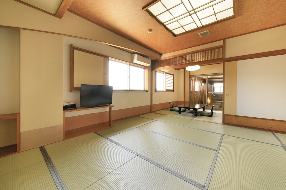 Фото Lakeland Hotel Mizunosato