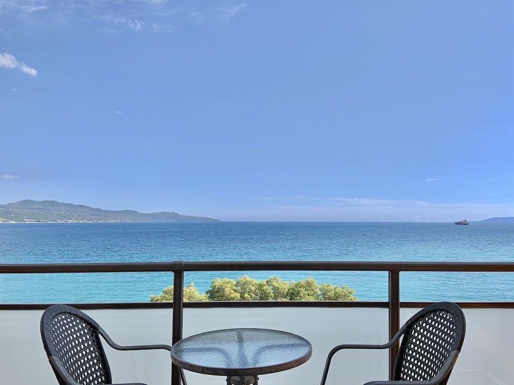 Фото Hotel Flisvos