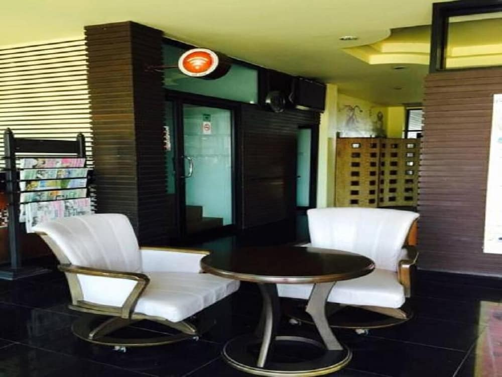 Фото Prachuap Beach Hotel