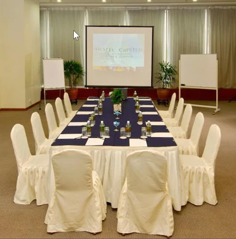 Фото Hotel Capitol Kuala Lumpur