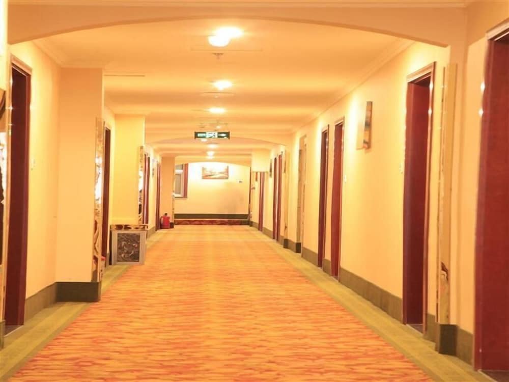 Фото Greentree Inn Beijing Yanqing Gaota Rd Express Hotel