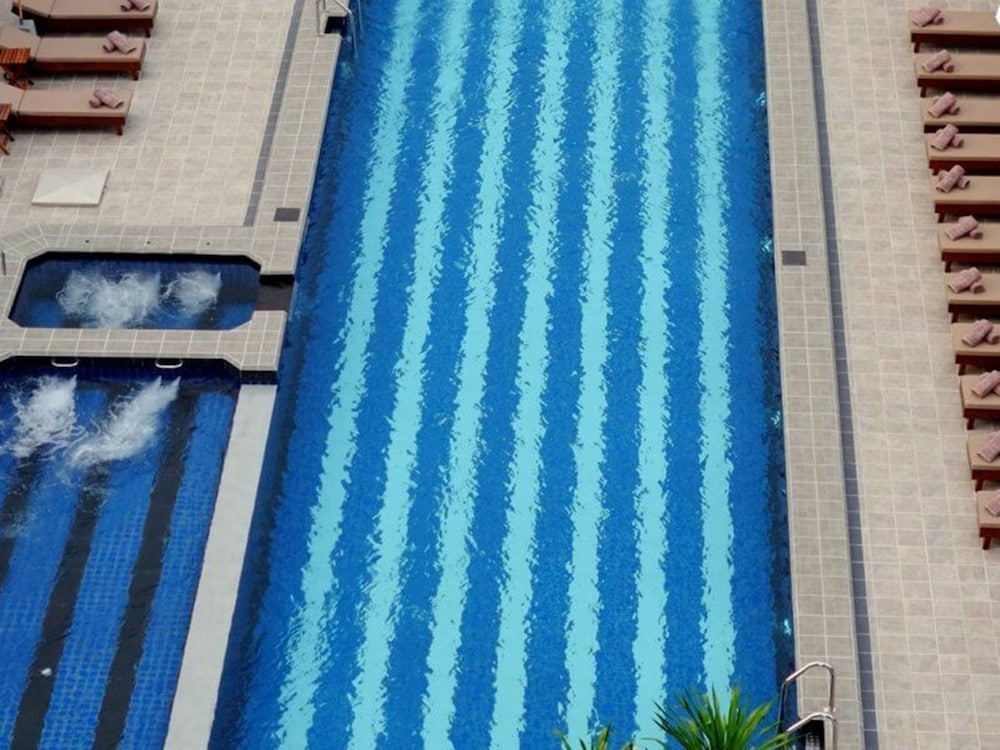 Фото The Mangrove Hotel