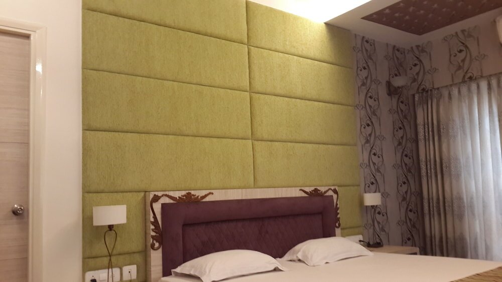 Фото Hotel Rushabh Home