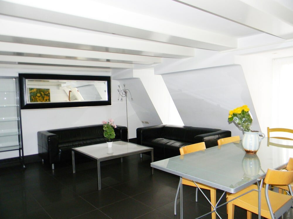 Фото Amsterdam Nieuwmarkt Center Apartments