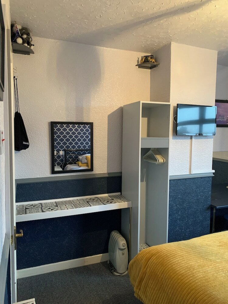 Фото Hornby Villa 4 B&b