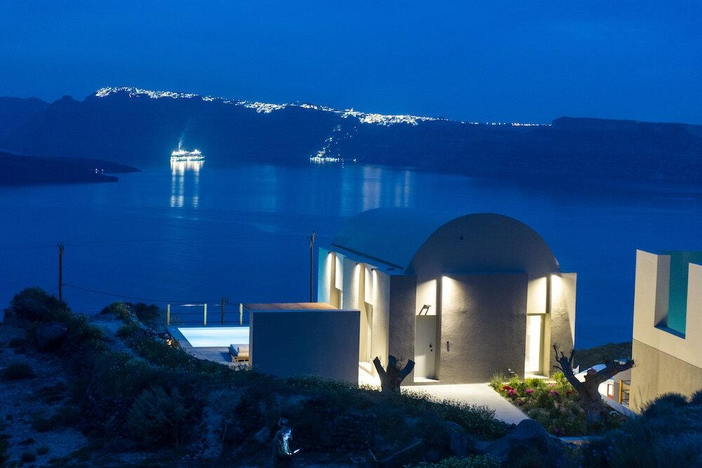 Фото Melidonia Suites