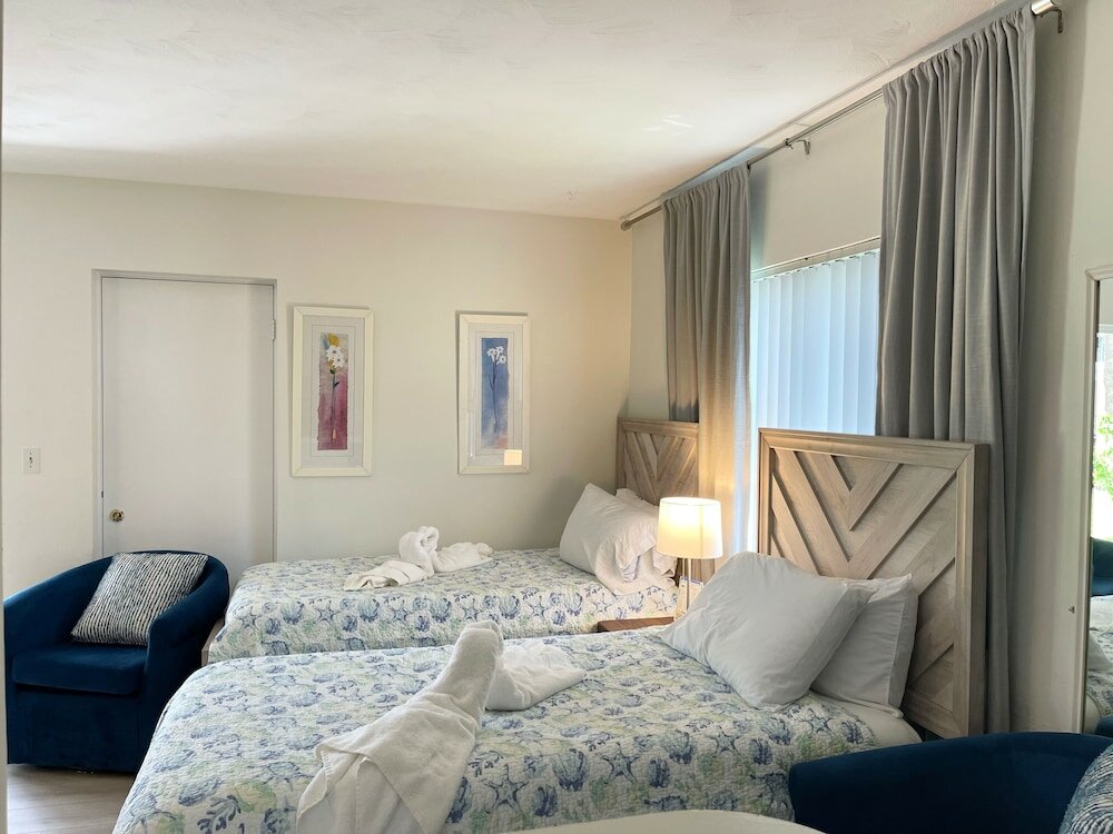 Фото Tropic Isle Beach Resort