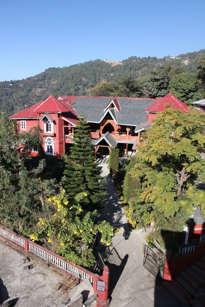 Фото WelcomHeritage Grace Hotel