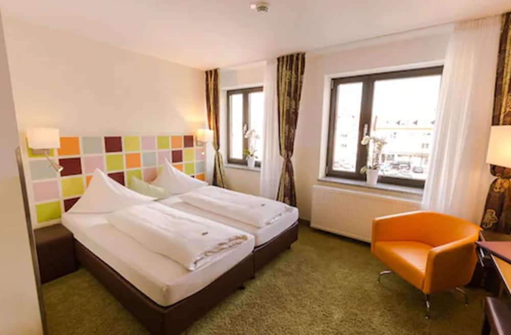 Фото Hotel Arooma