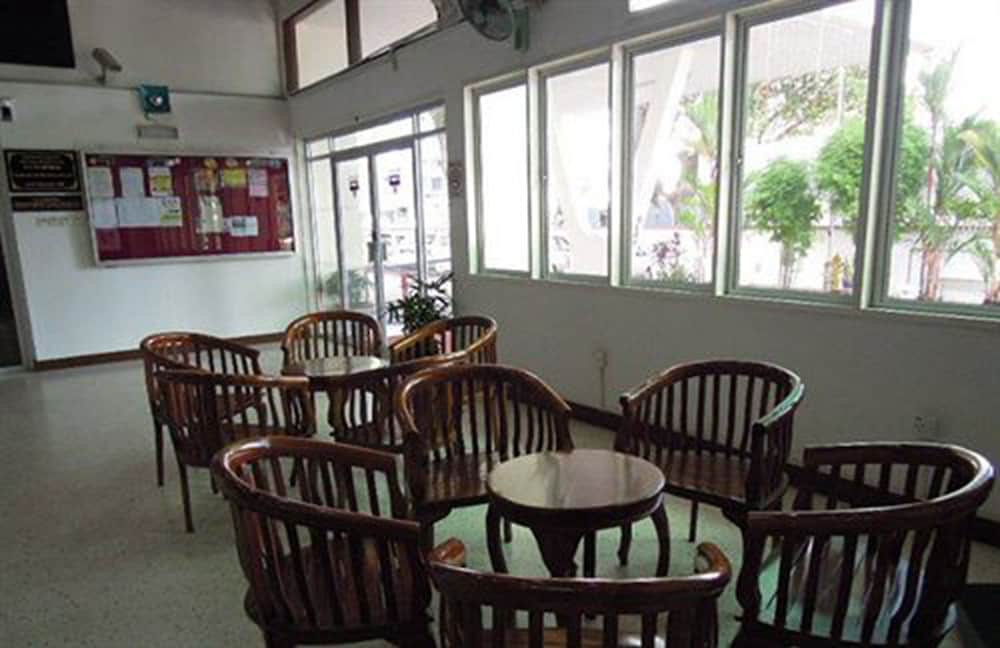 Фото Ymca International Hostel