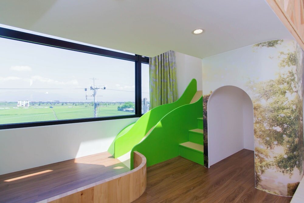 Фото Plum Forest