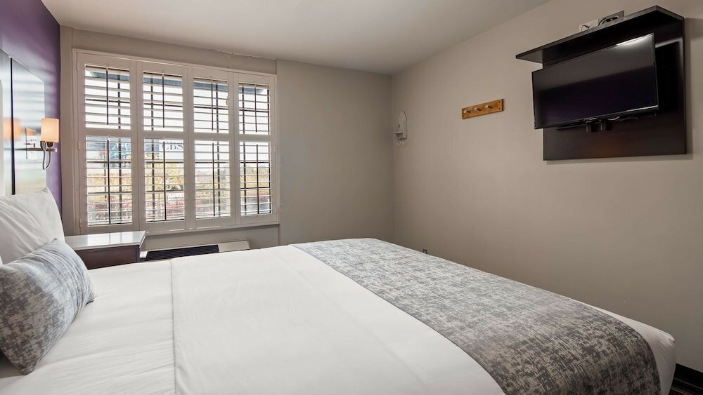 Фото SureStay Hotel by Best Western Beverly Hills West La