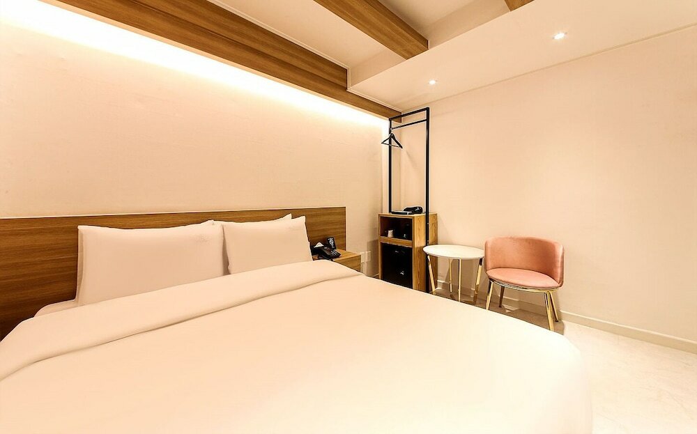 Фото Busan Seomyeon Business Hotel J7