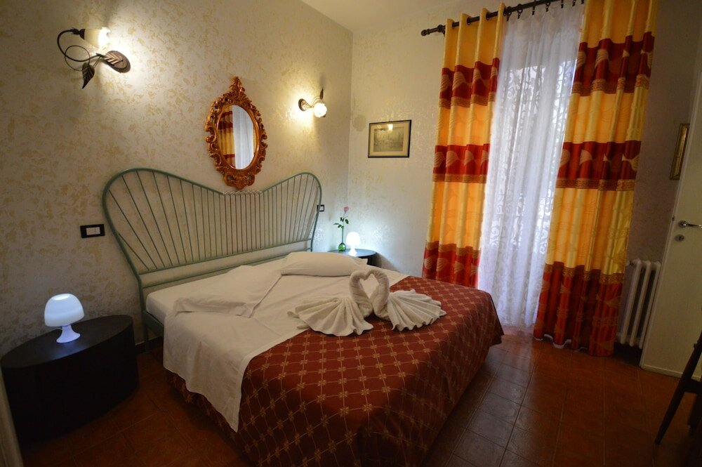 Фото Hotel Alexis