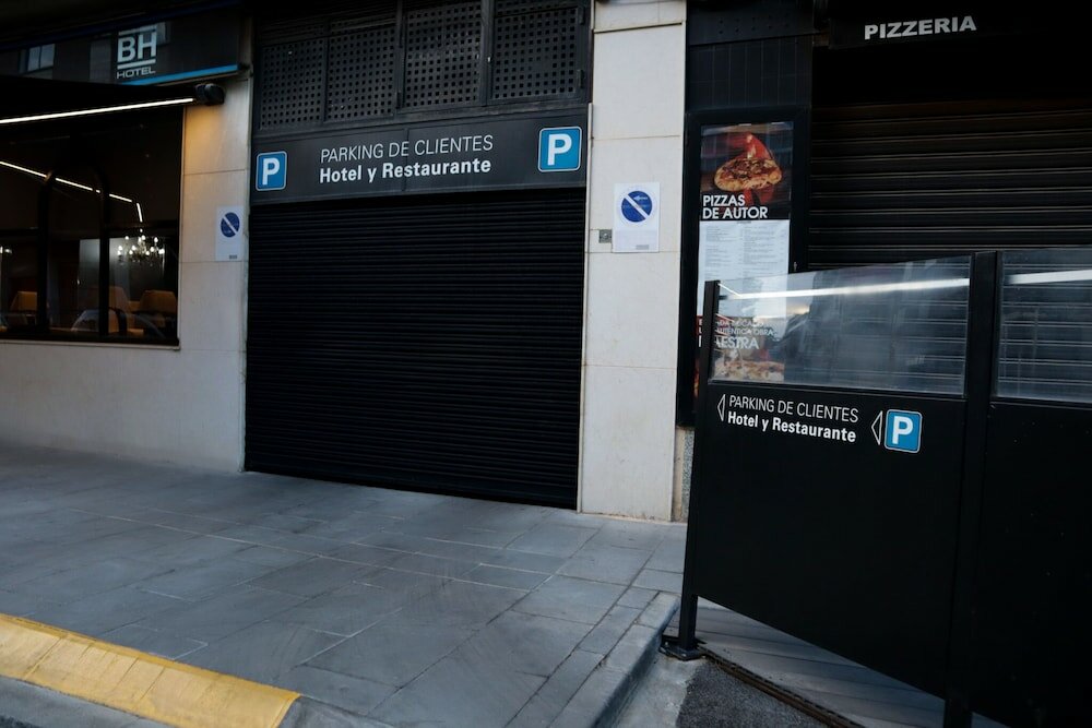 Фото Hotel Benetússer